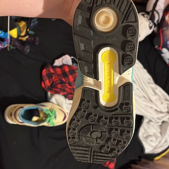 Brand new Gucci adidas tennis shoes only worn twice - Picture 7 of 8